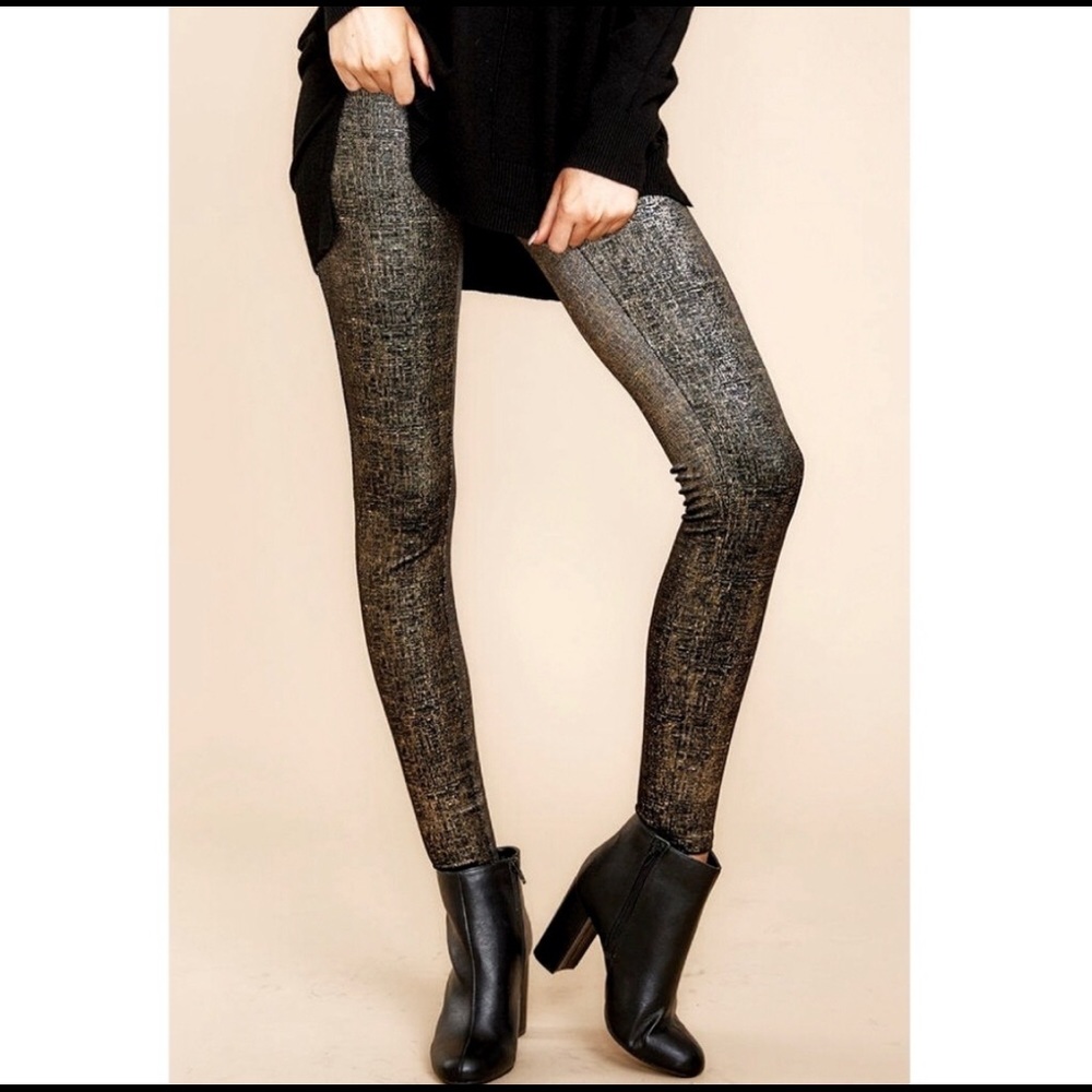 NWOT Spanx Black & Gold Shine Leggings size small - Picture 2 of 8